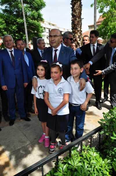 Ziya Paşa Kabri Başında Anıldı